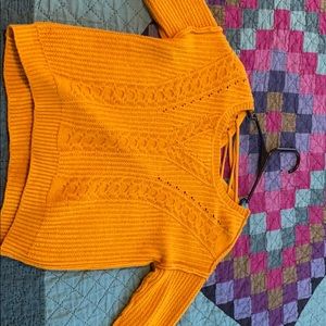 Long sleeve crop sweater